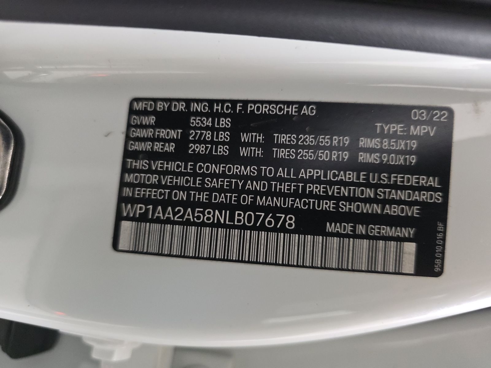 2022 Porsche Macan Base AWD