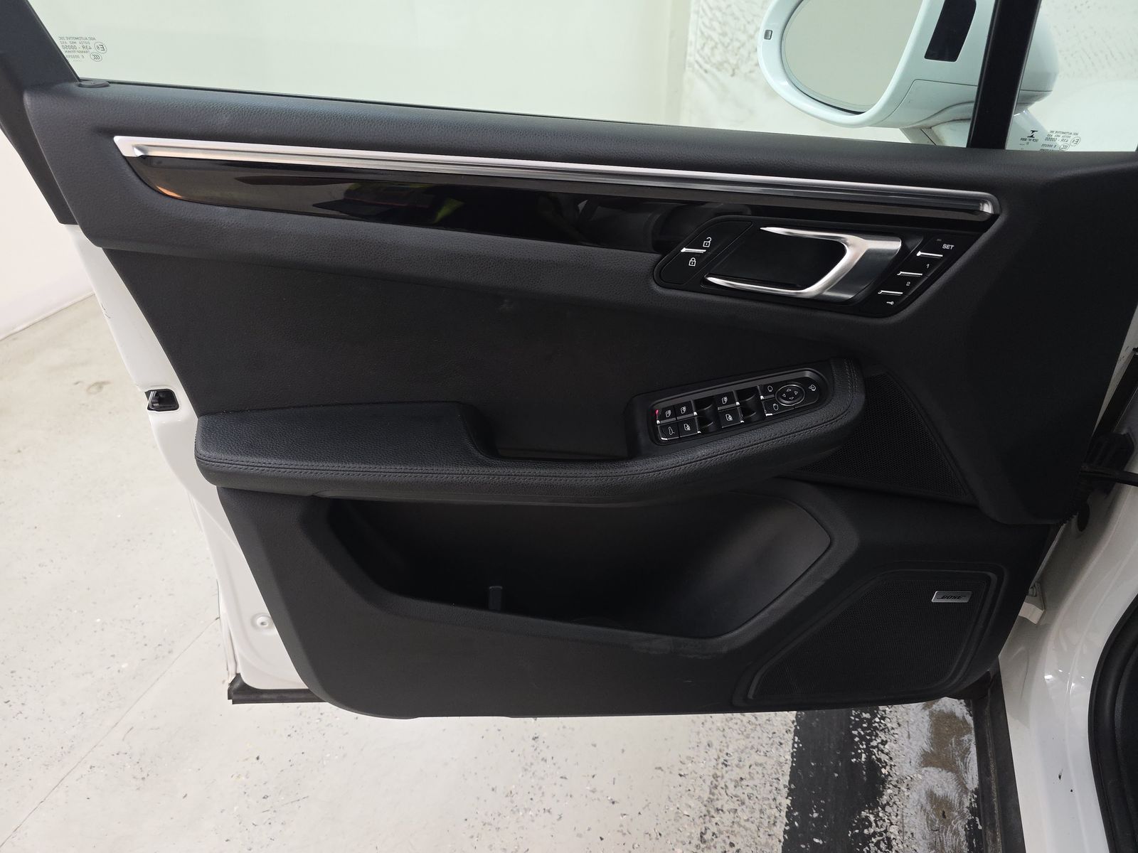 2022 Porsche Macan Base AWD