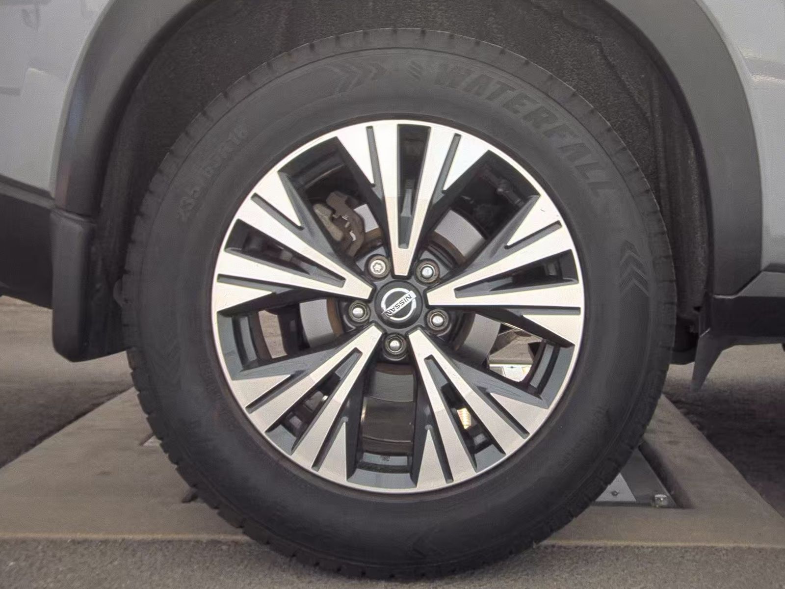 2021 Nissan Rogue SV FWD