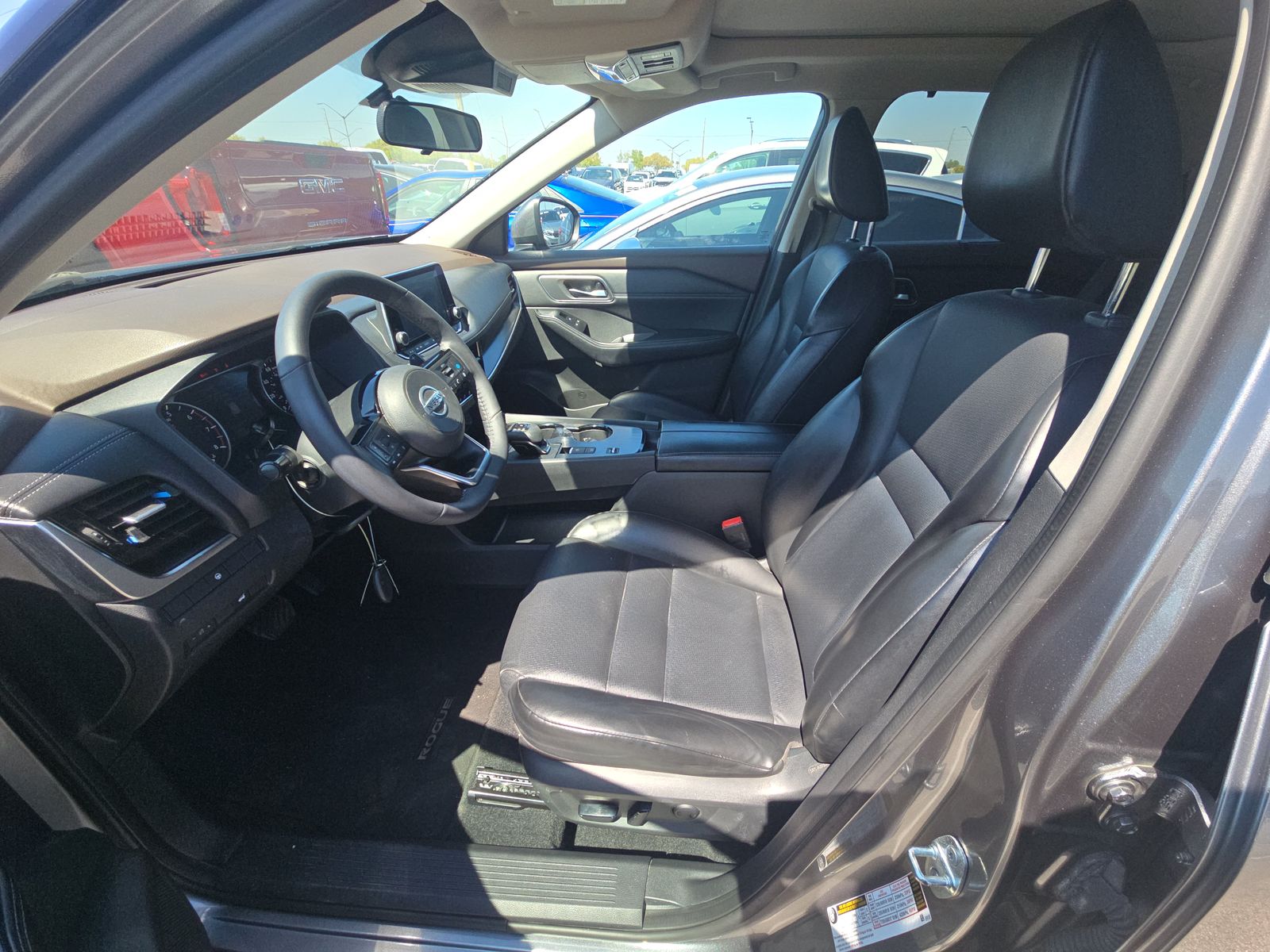 2021 Nissan Rogue SV FWD