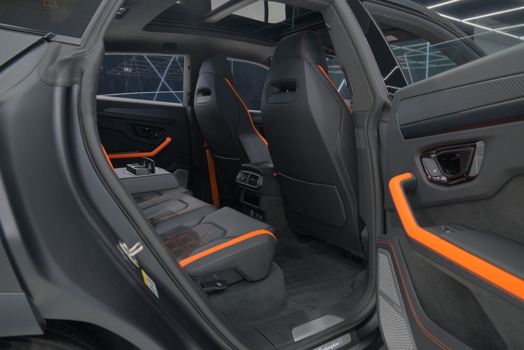 2025 Lamborghini Urus Plug-In Hybrid SE AWD