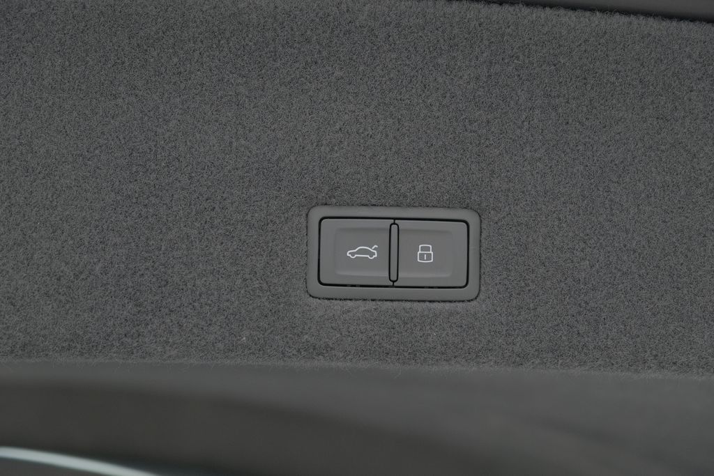 2025 Lamborghini Urus Plug-In Hybrid SE AWD