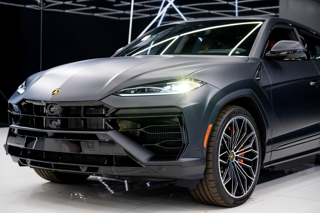 2025 Lamborghini Urus Plug-In Hybrid SE AWD