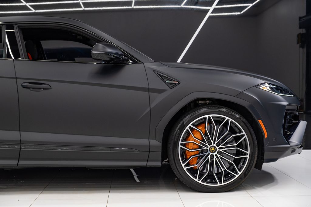 2025 Lamborghini Urus Plug-In Hybrid SE AWD