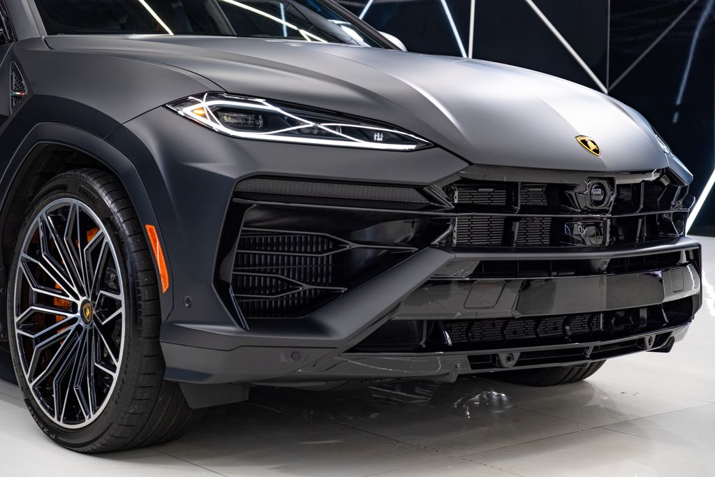 2025 Lamborghini Urus Plug-In Hybrid SE AWD