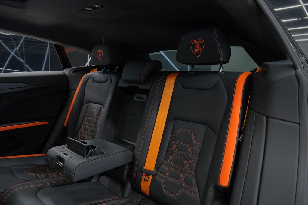 2025 Lamborghini Urus Plug-In Hybrid SE AWD