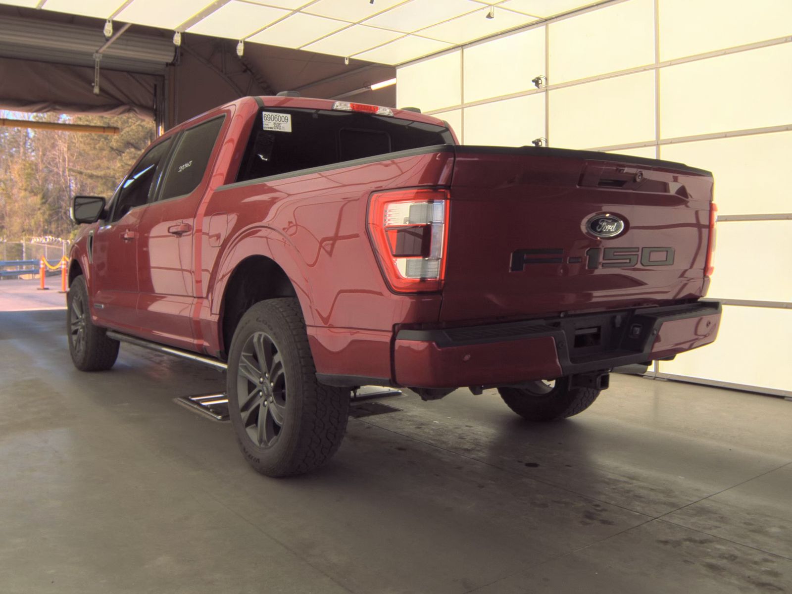 2023 Ford F-150 Hybrid Lariat AWD