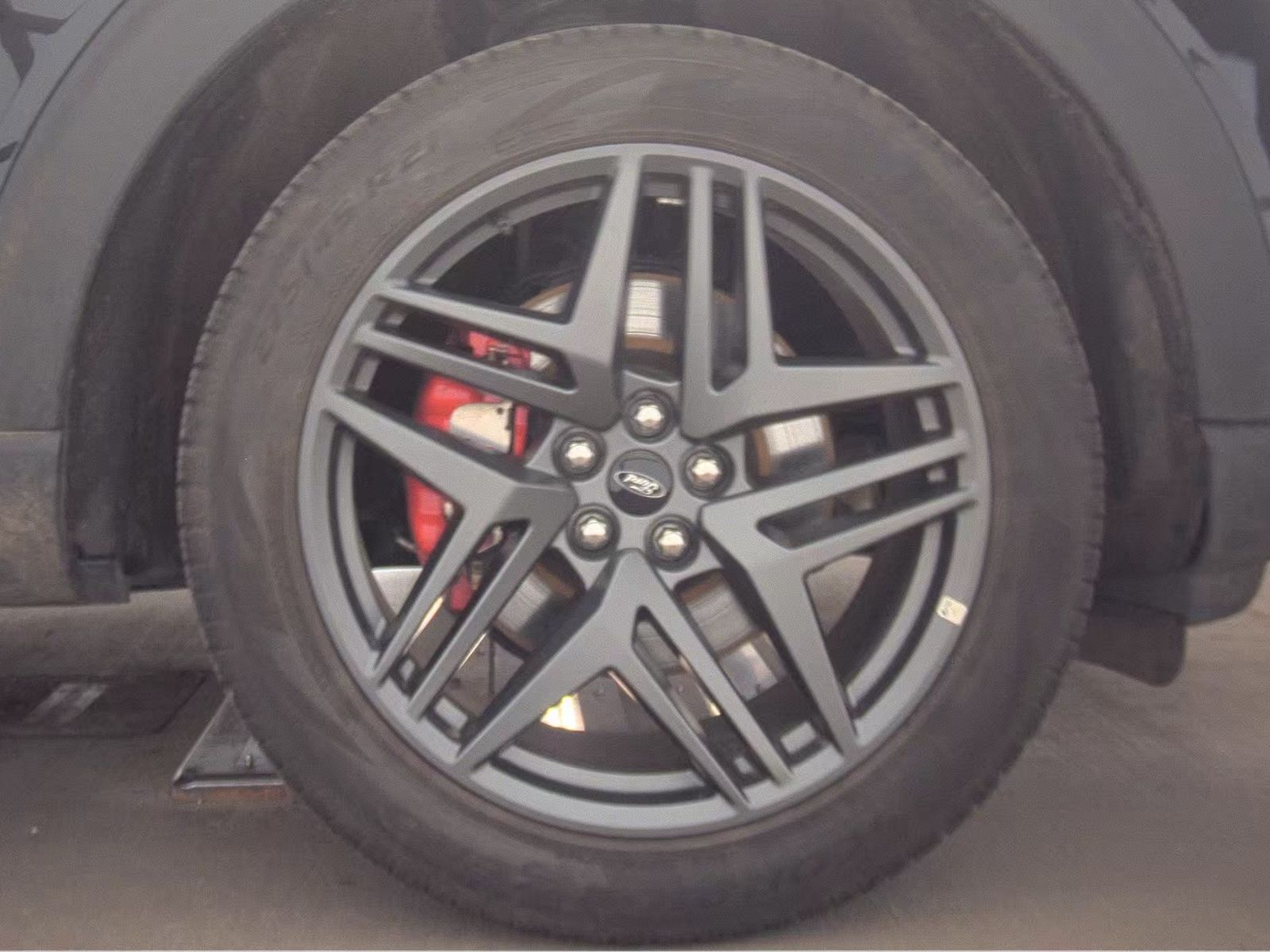 2025 Ford Explorer ST-Line AWD