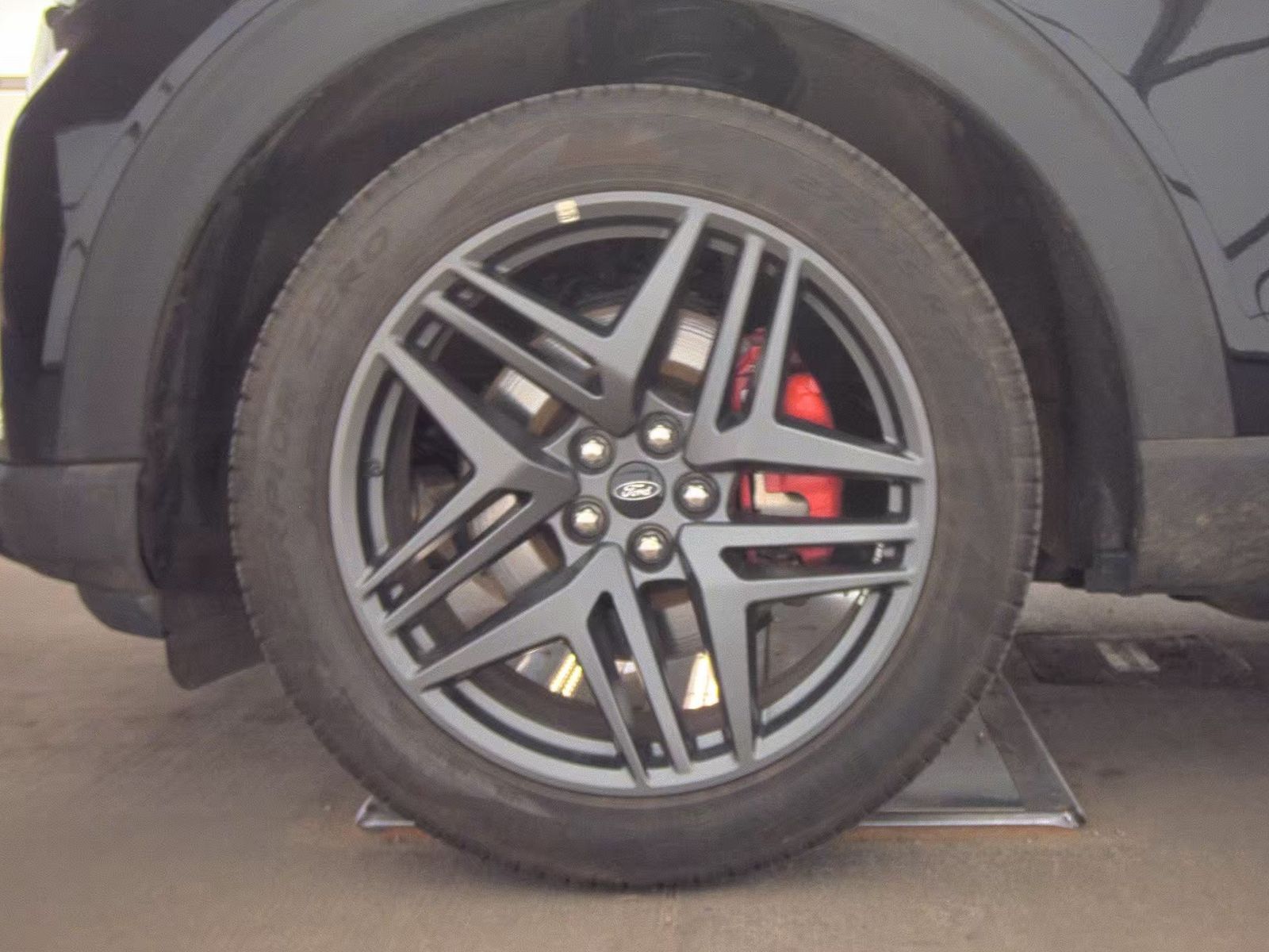 2025 Ford Explorer ST-Line AWD