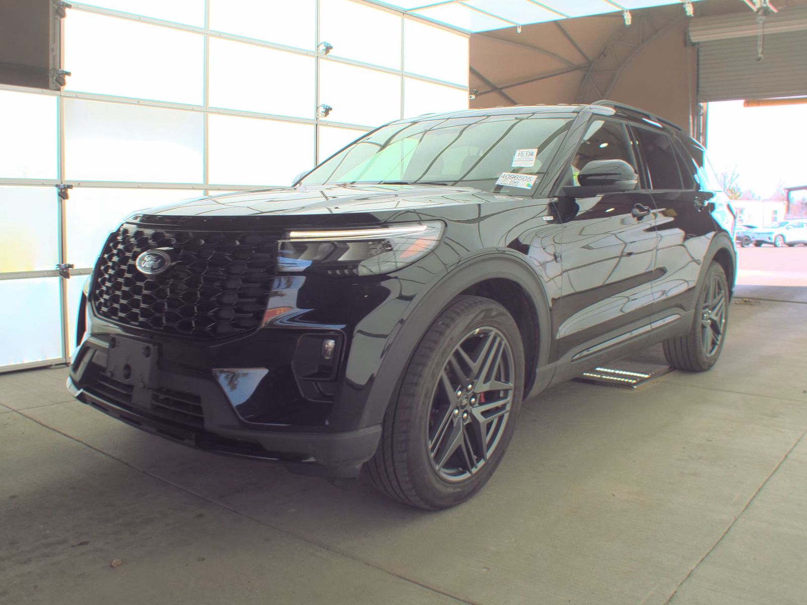 2025 Ford Explorer ST-Line AWD