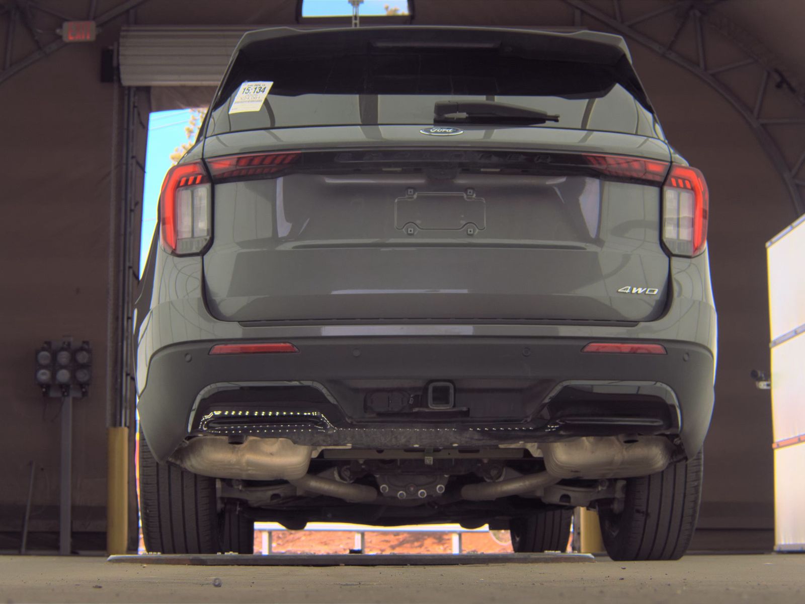 FORD EXPLORER - 7