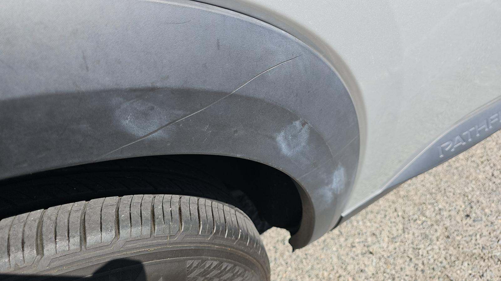 2024 Nissan Pathfinder S FWD