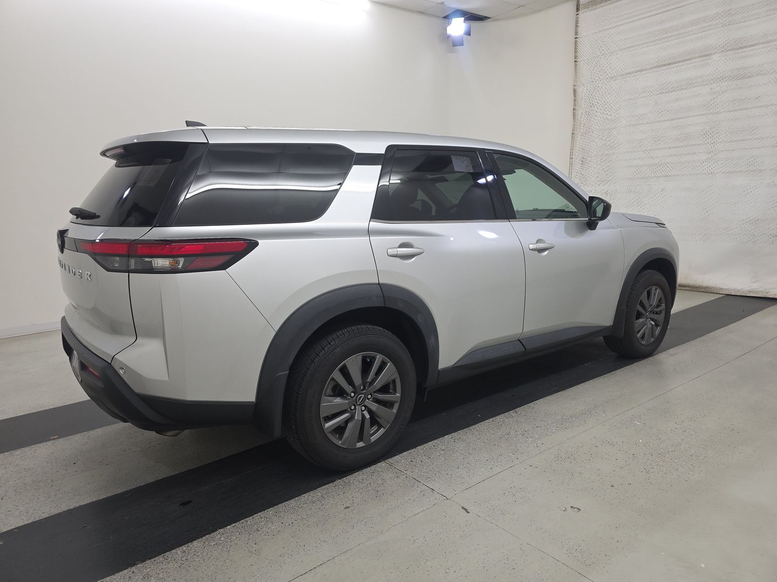 2024 Nissan Pathfinder S FWD