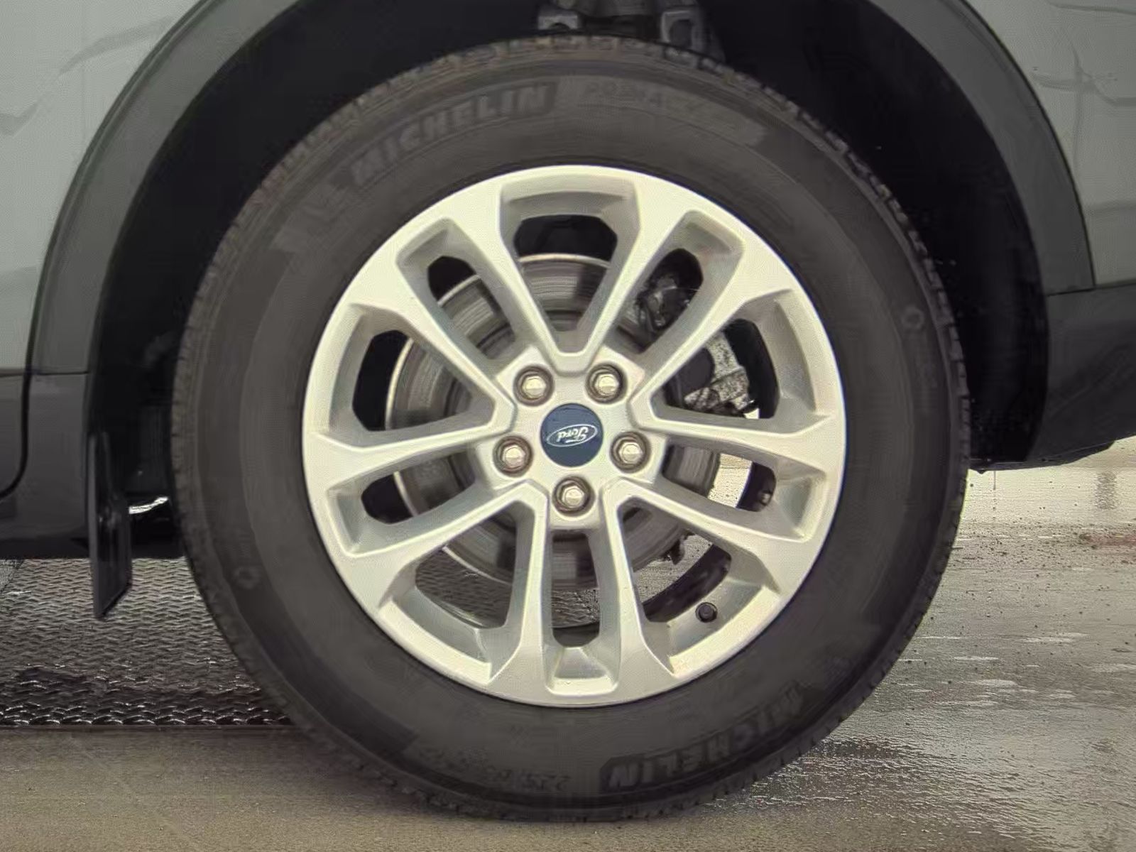 2022 Ford Escape SE FWD