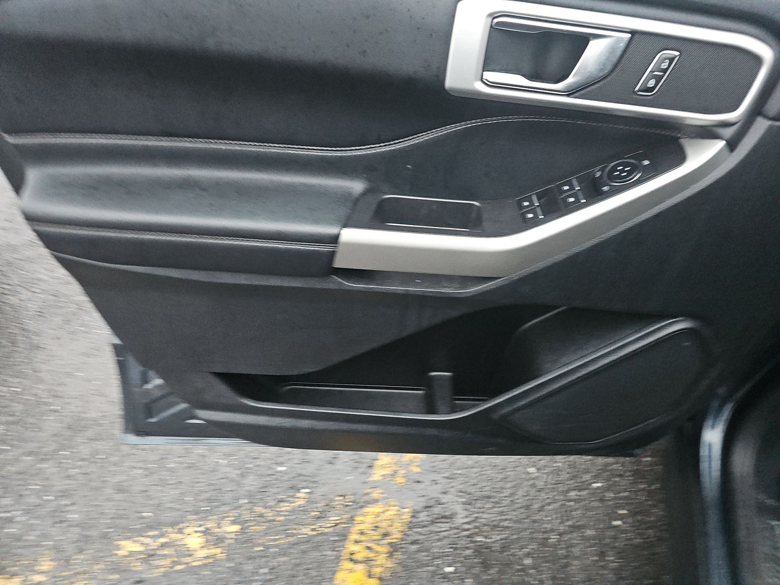 2023 Ford Explorer XLT AWD