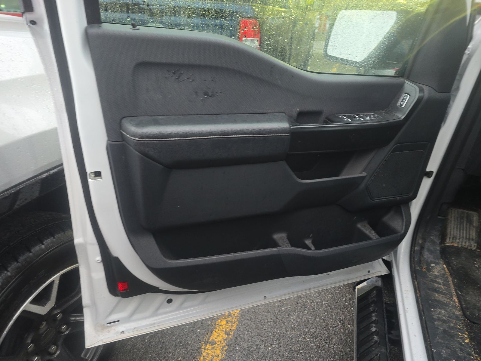 2024 Ford F-150 STX AWD