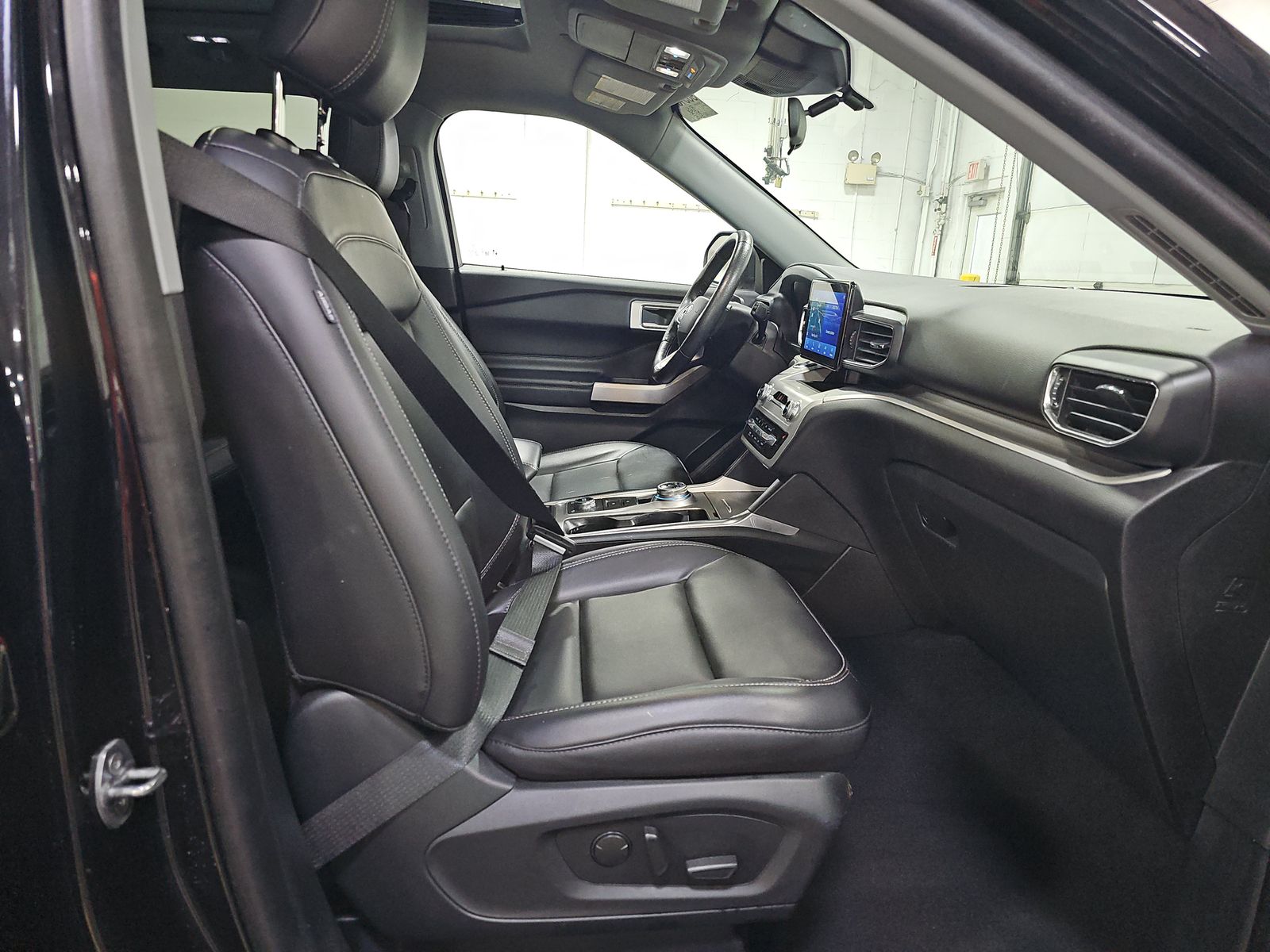 2022 Ford Explorer XLT AWD