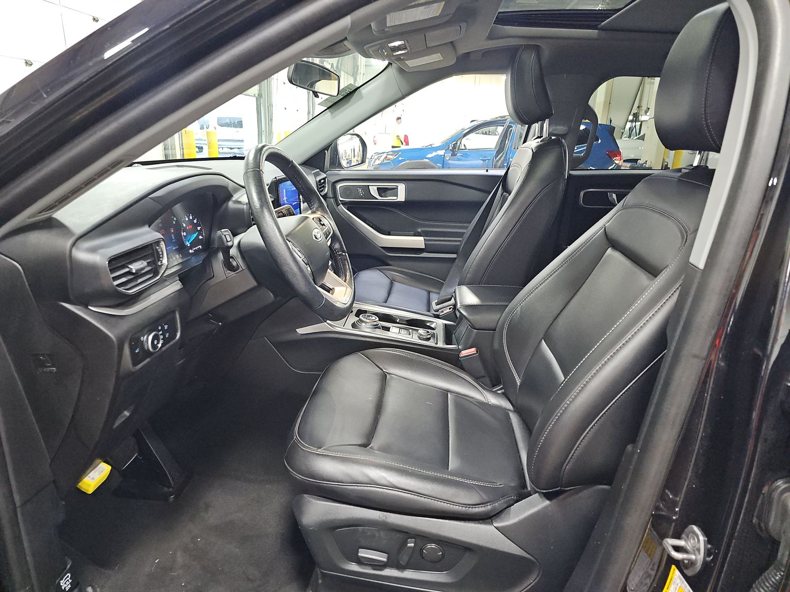 2022 Ford Explorer XLT AWD