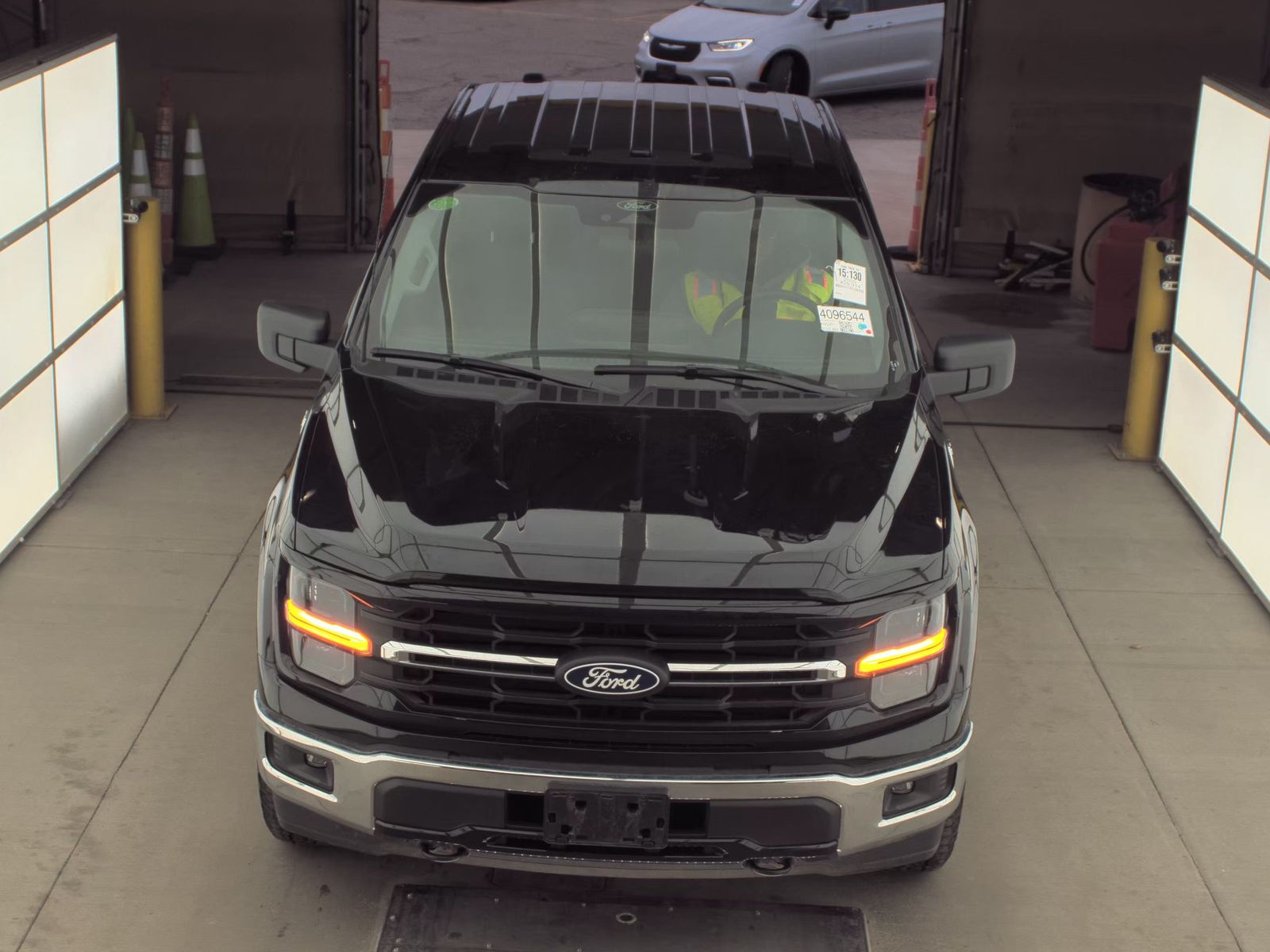2025 Ford F-150 Hybrid XLT AWD