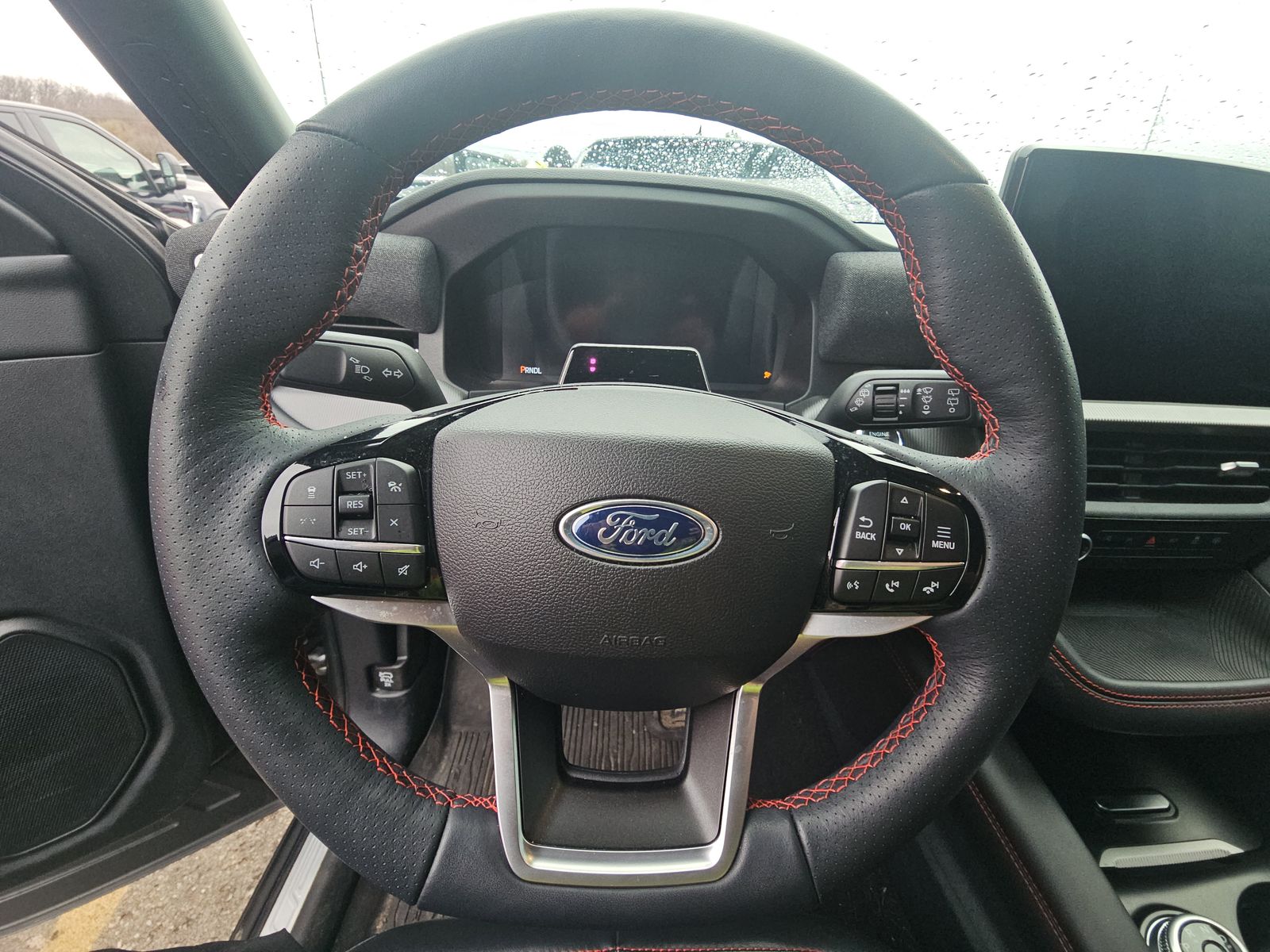 2025 Ford Explorer ST-Line AWD