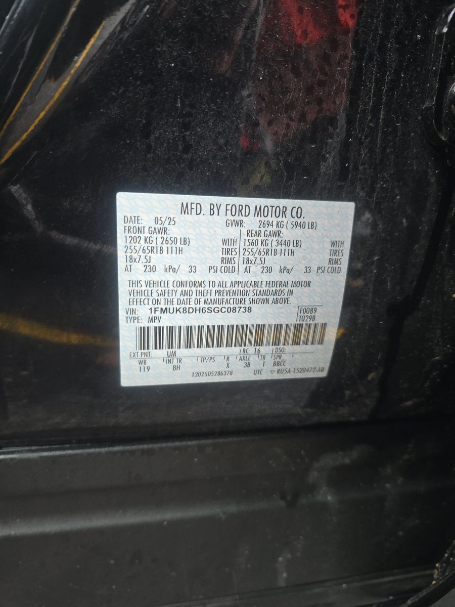 2025 Ford Explorer Active AWD