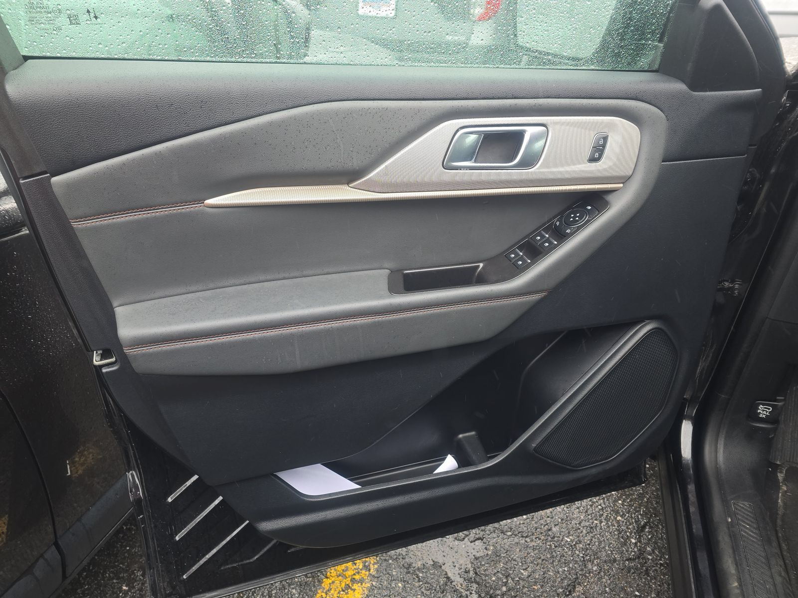 2025 Ford Explorer Active AWD