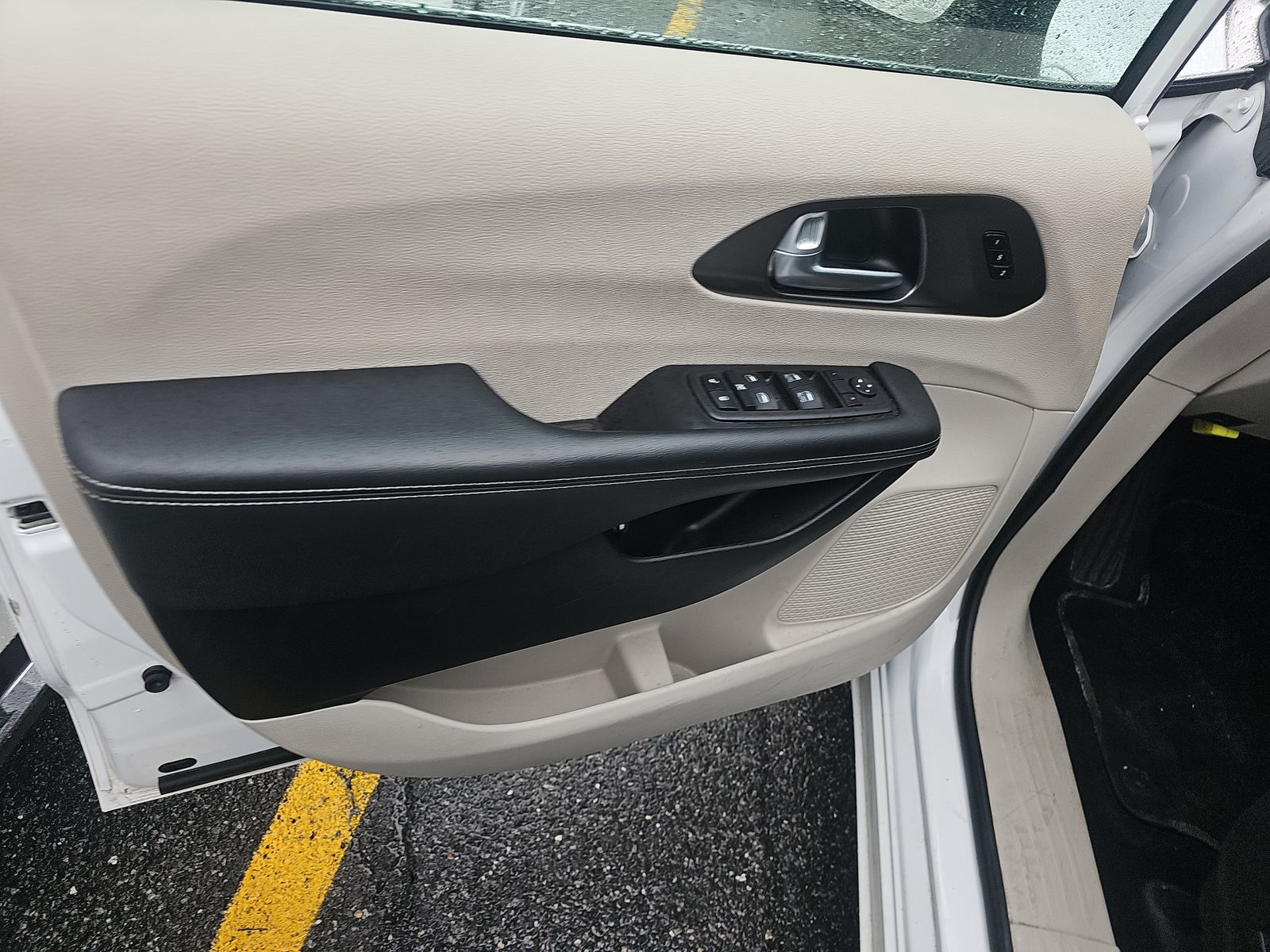 2024 Chrysler Pacifica Hybrid Select FWD