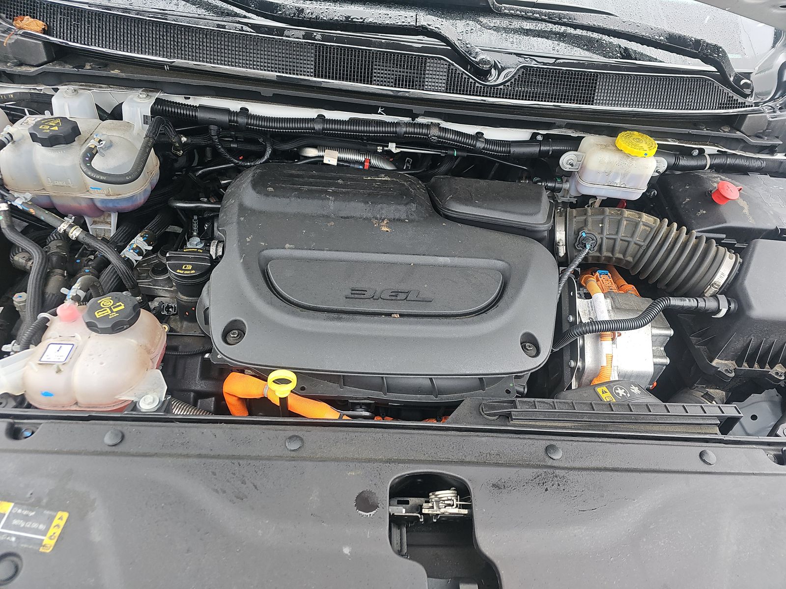2024 Chrysler Pacifica Hybrid Select FWD