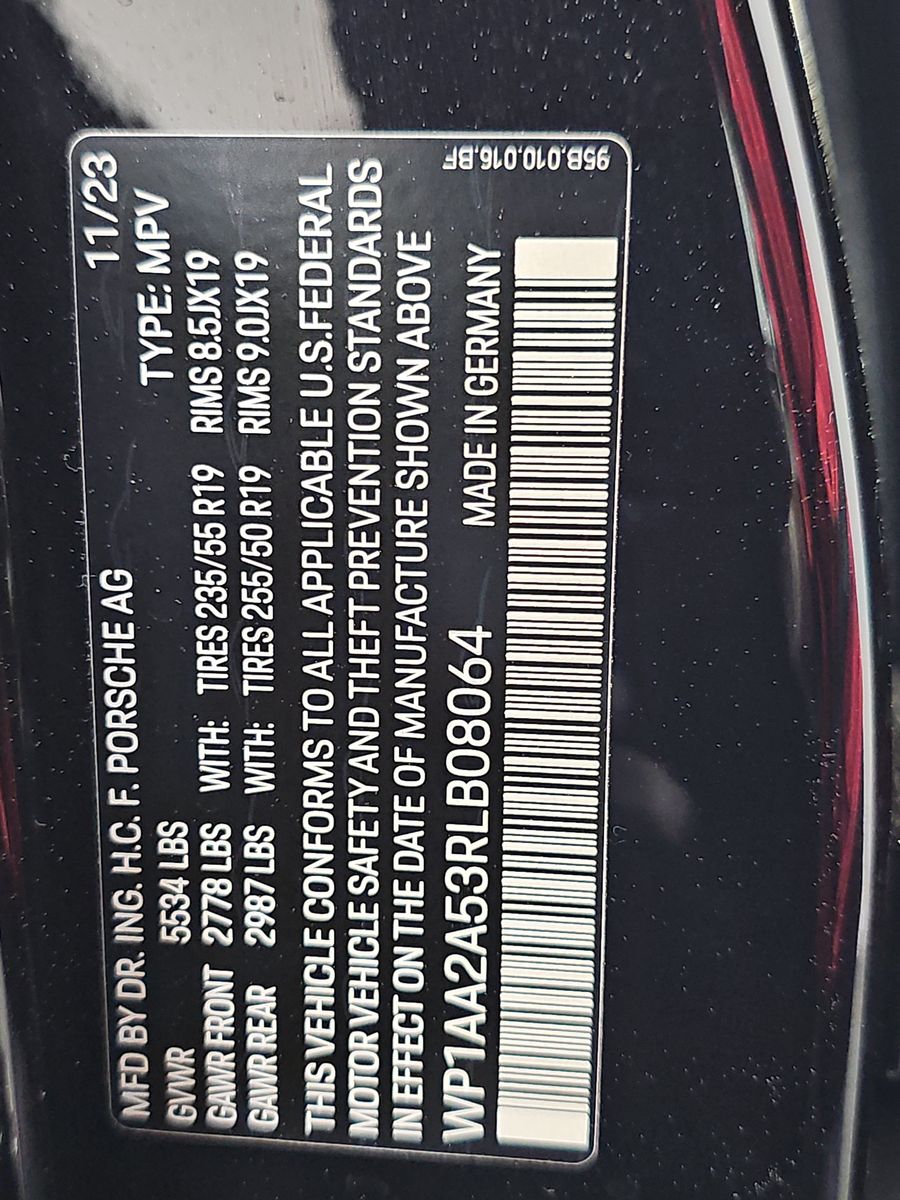 2024 Porsche Macan Base AWD