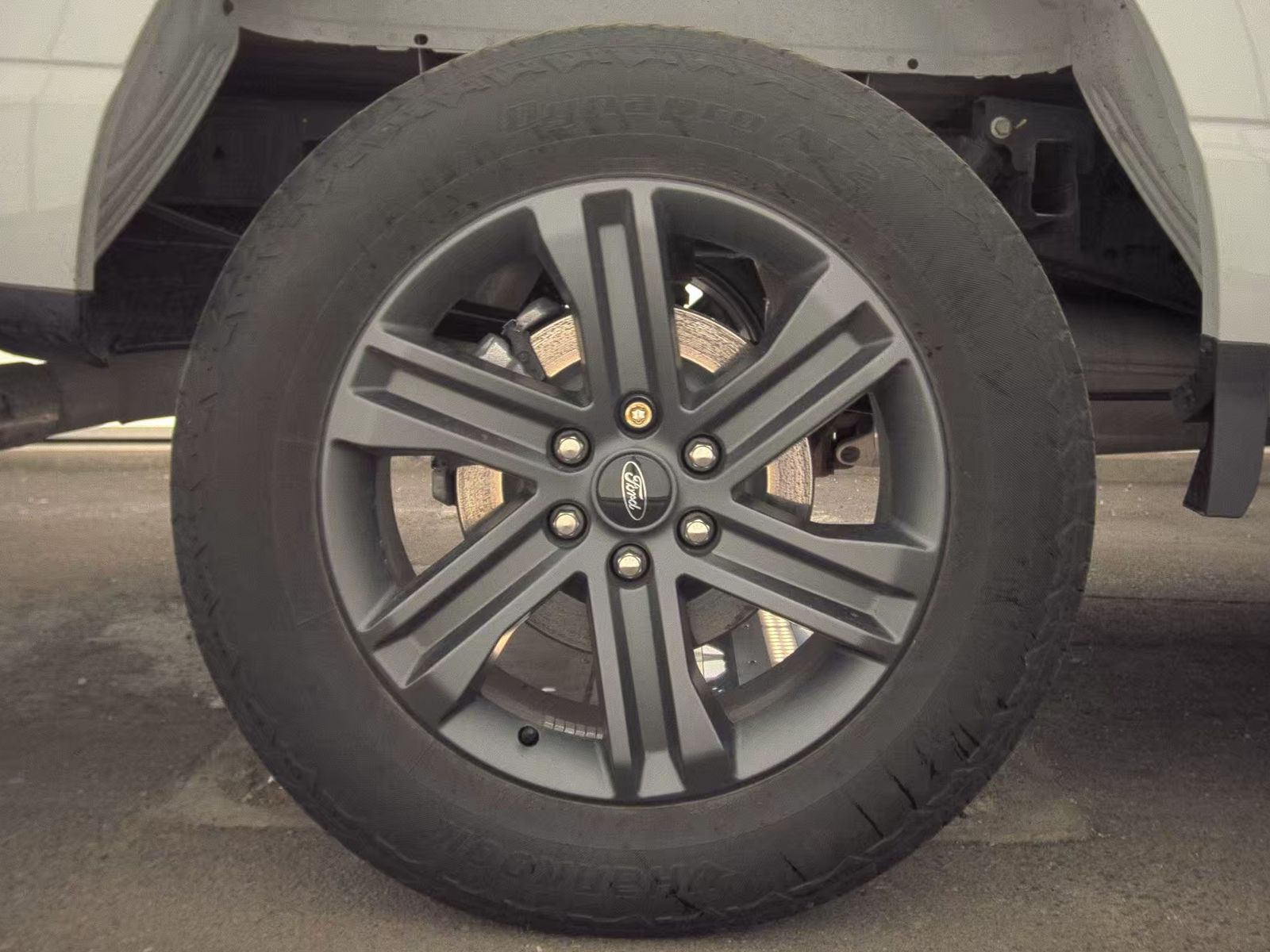 2023 Ford F-150 Lariat AWD