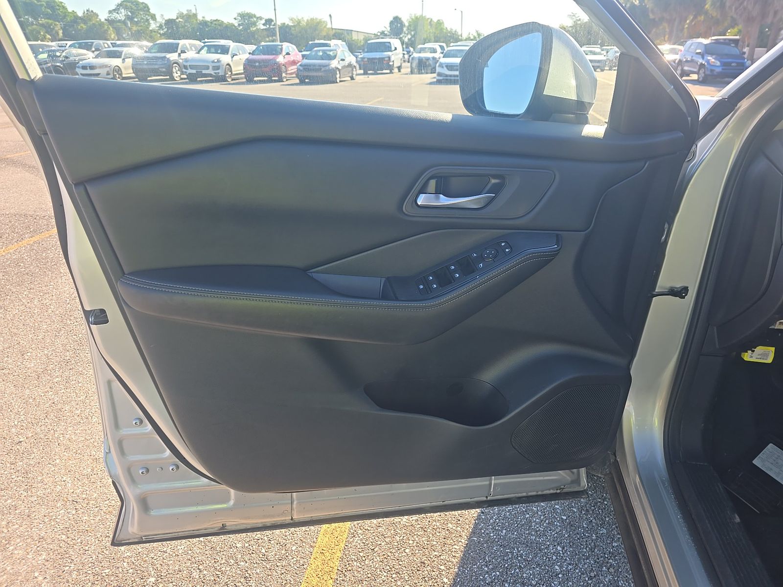 2024 Nissan Rogue SV FWD