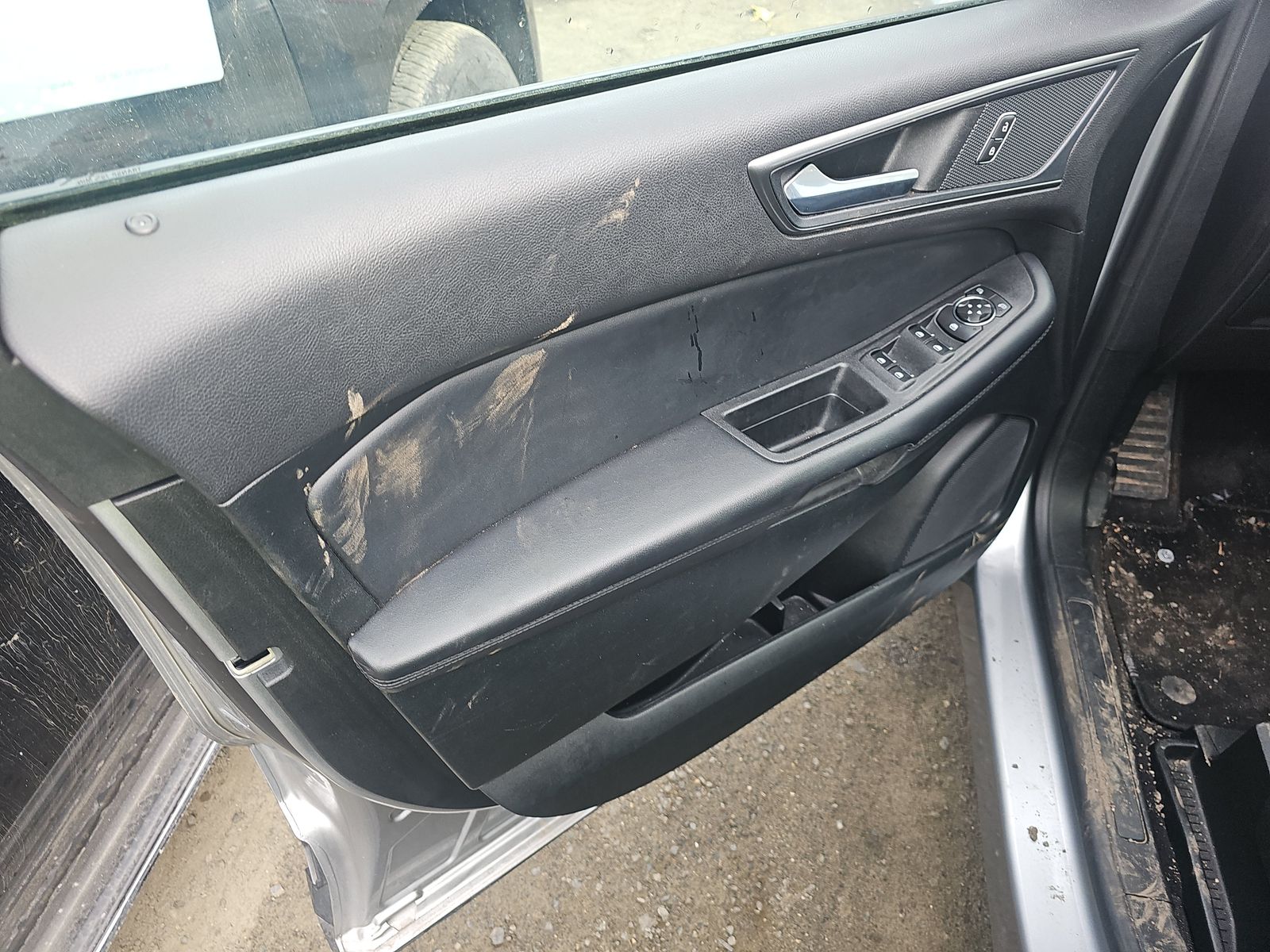 2022 Ford Edge SE AWD