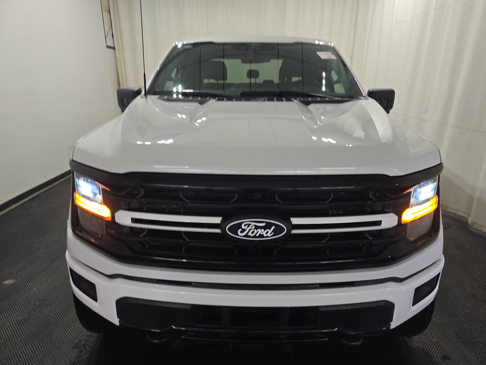 2024 Ford F-150 XLT AWD