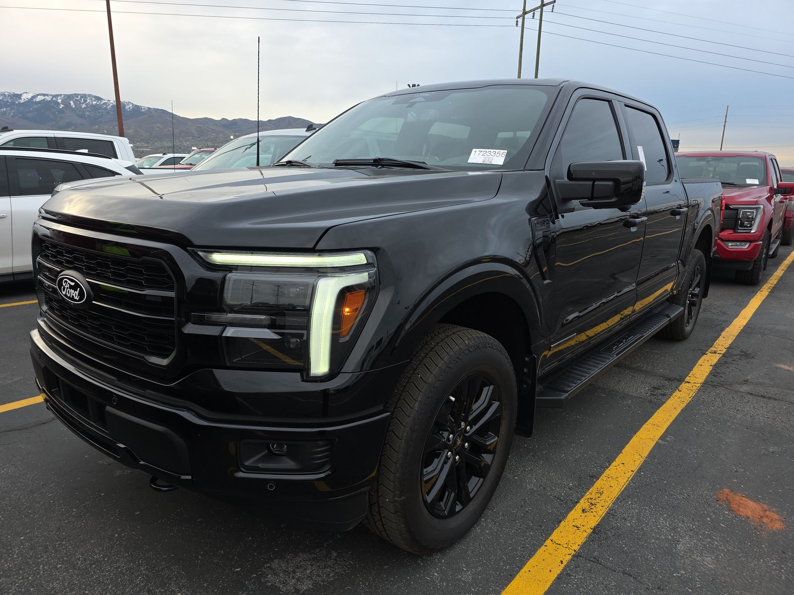 2025 Ford F-150 Hybrid Lariat AWD