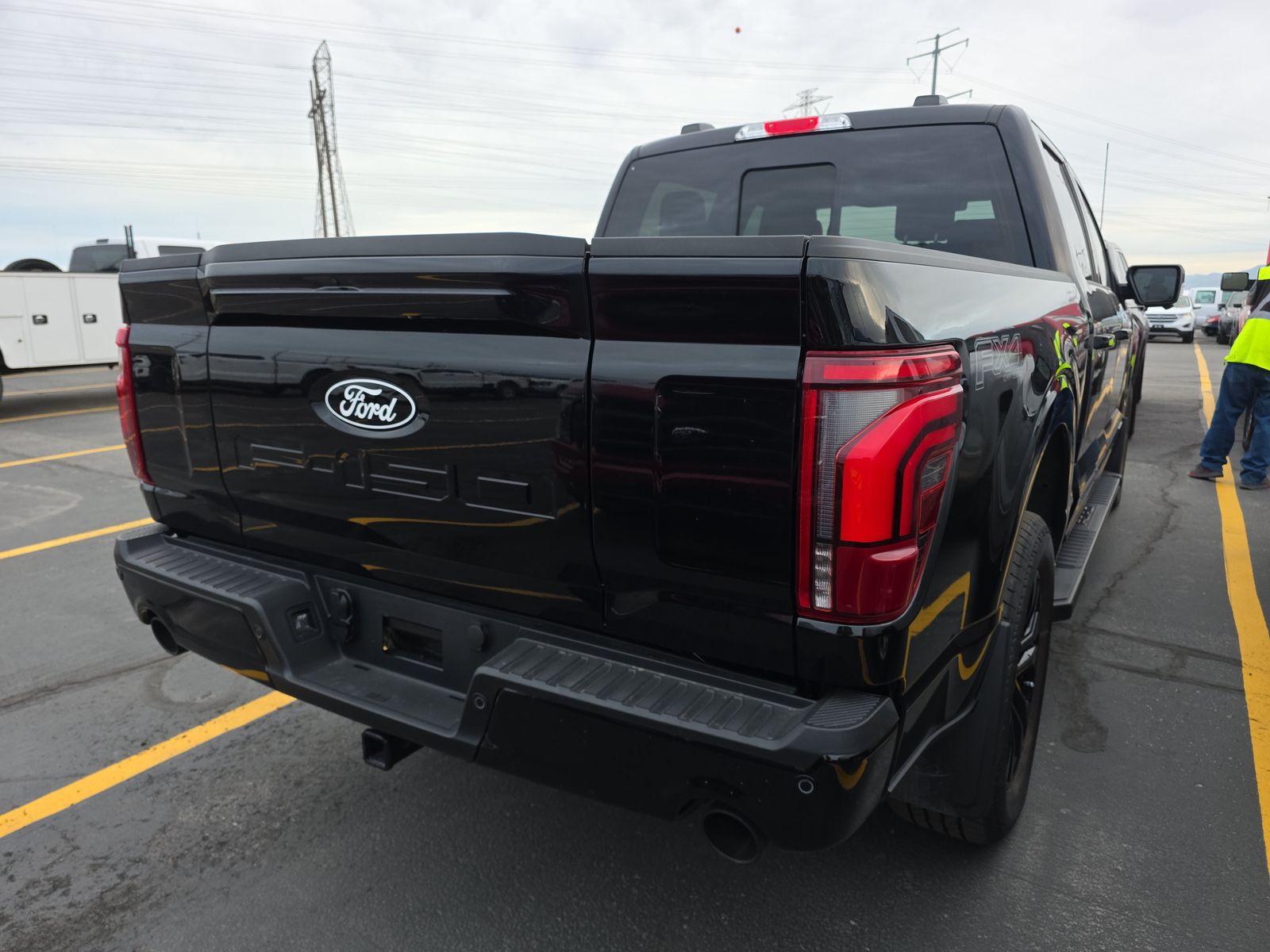 2025 Ford F-150 Hybrid Lariat AWD