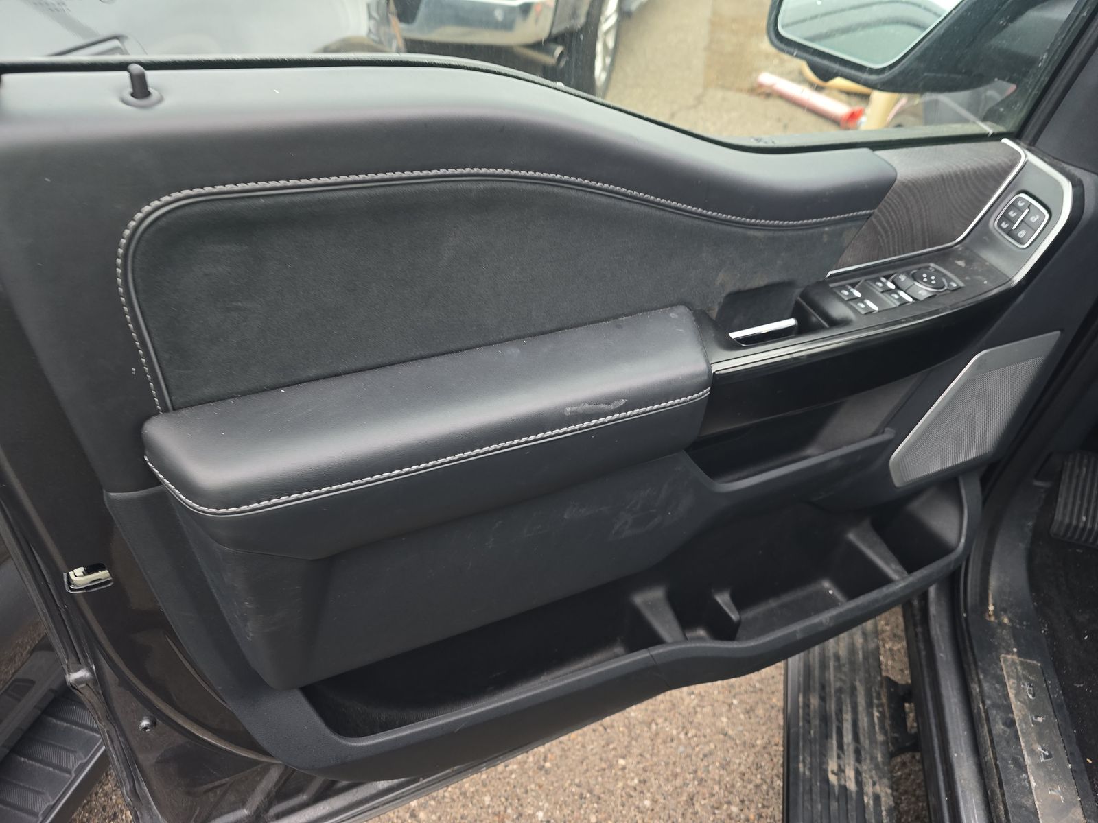 2022 Ford F-150 Hybrid Platinum AWD