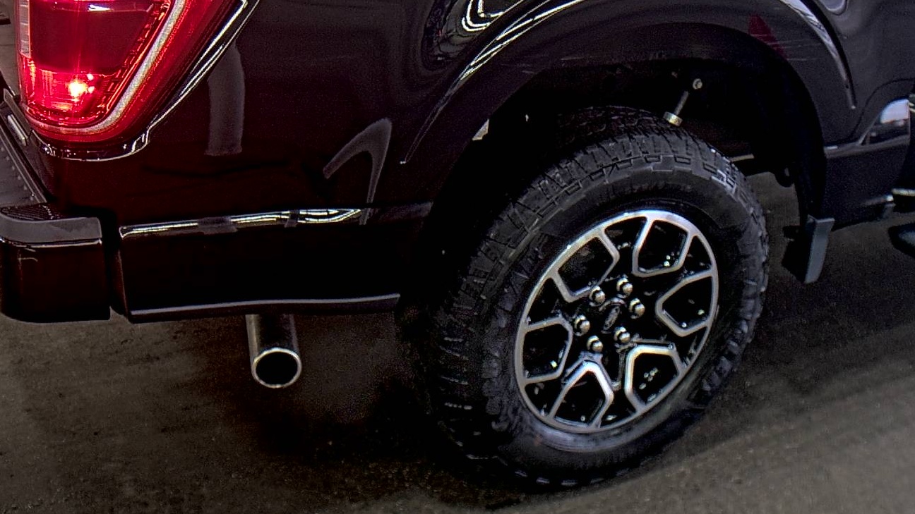 2023 Ford F-150 XLT AWD