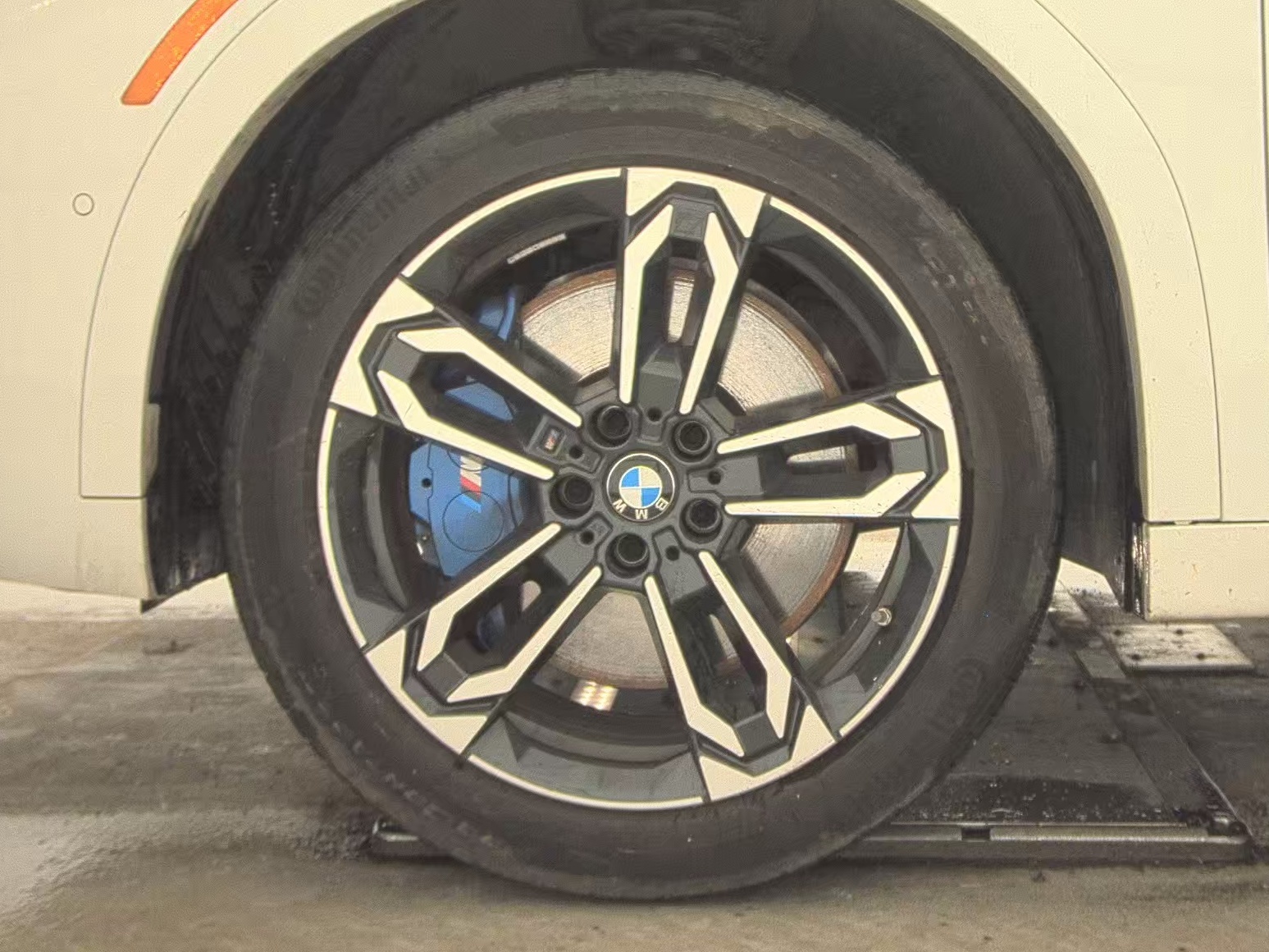 2026 BMW X2 xDrive28i AWD