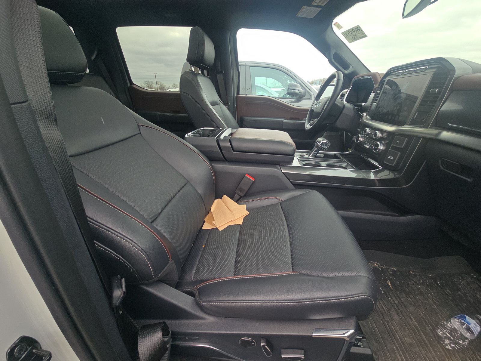 2023 Ford F-150 Lariat AWD