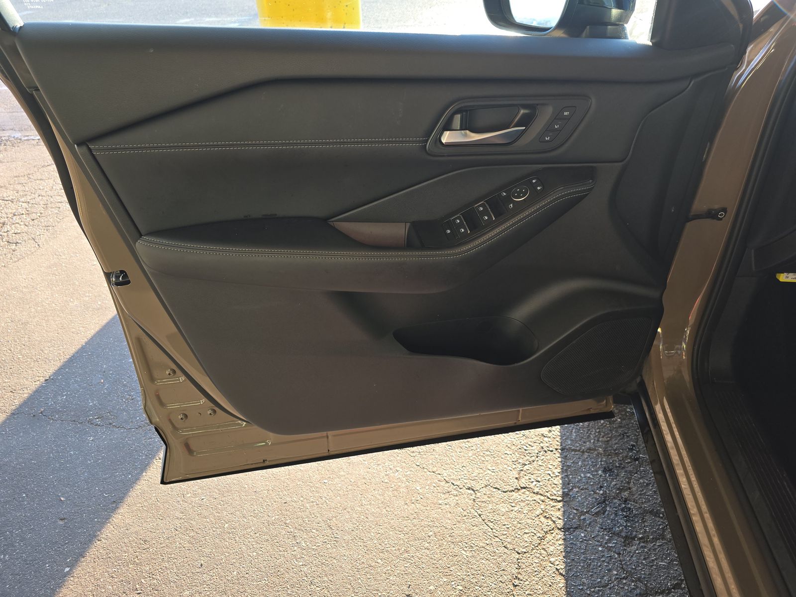 2025 Nissan Rogue SL FWD