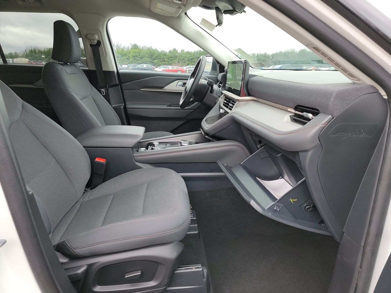 2025 Ford Explorer Active AWD