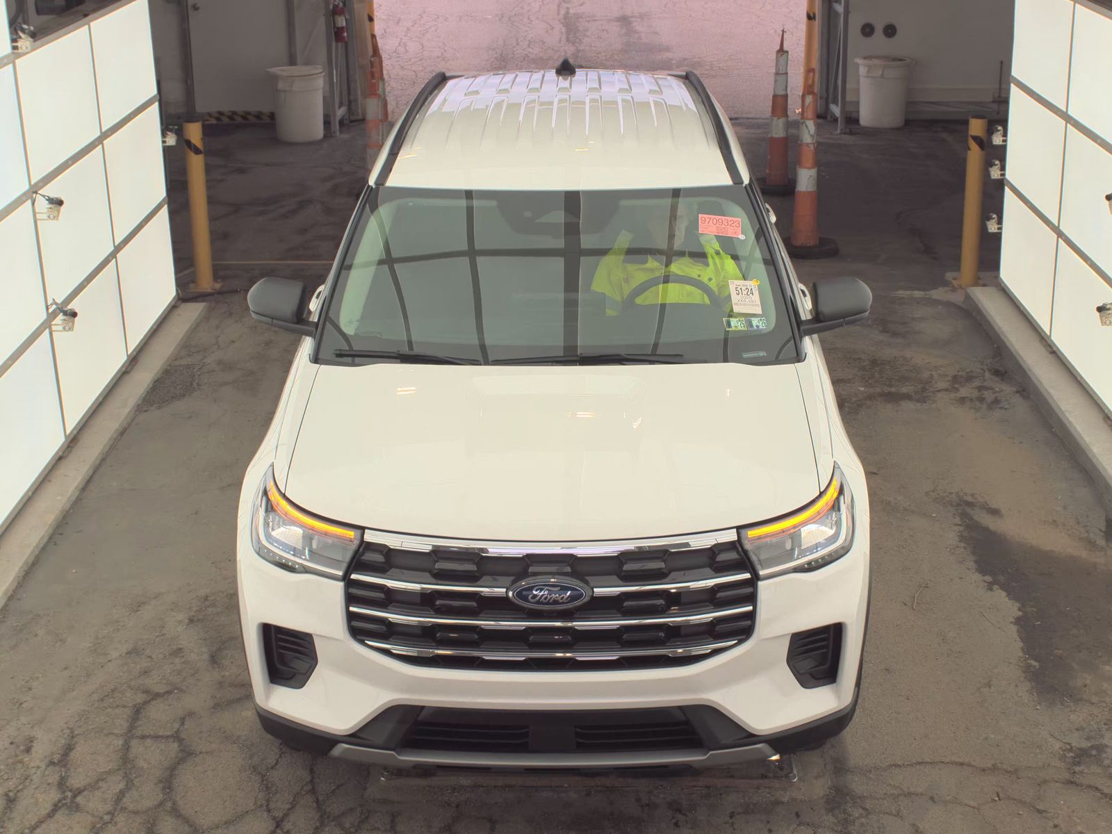 2025 Ford Explorer Active AWD