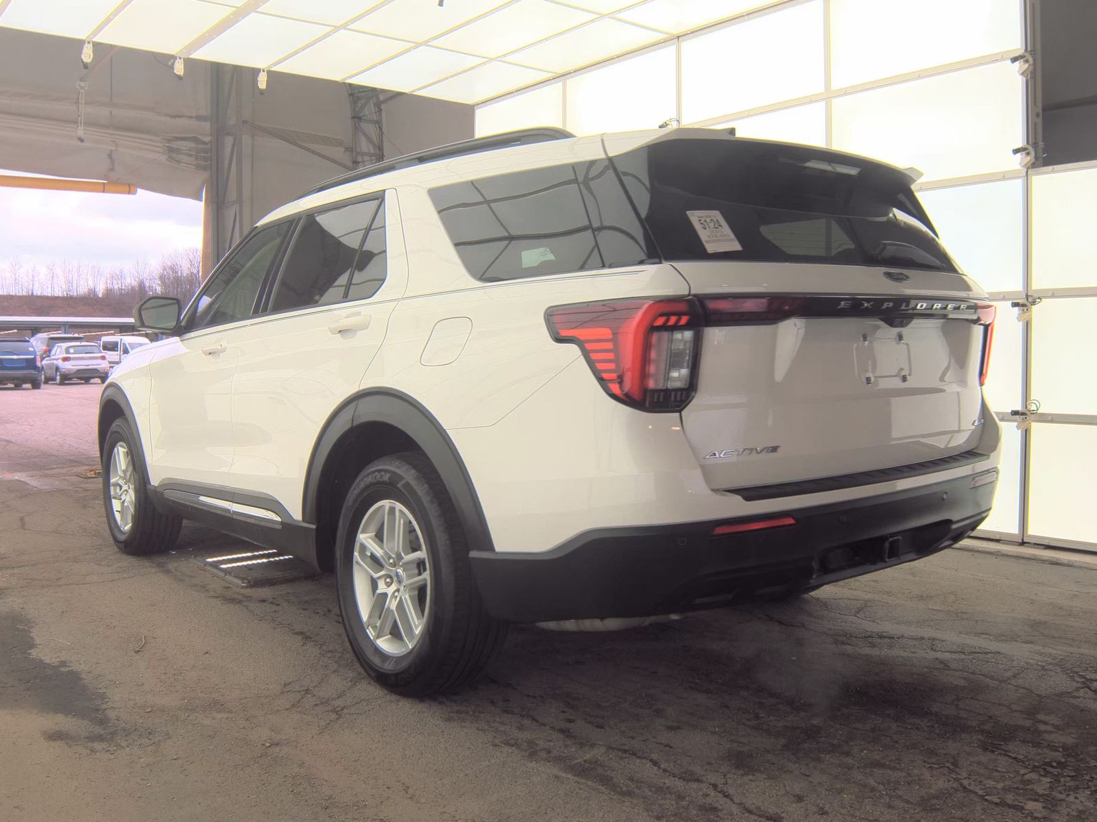 2025 Ford Explorer Active AWD