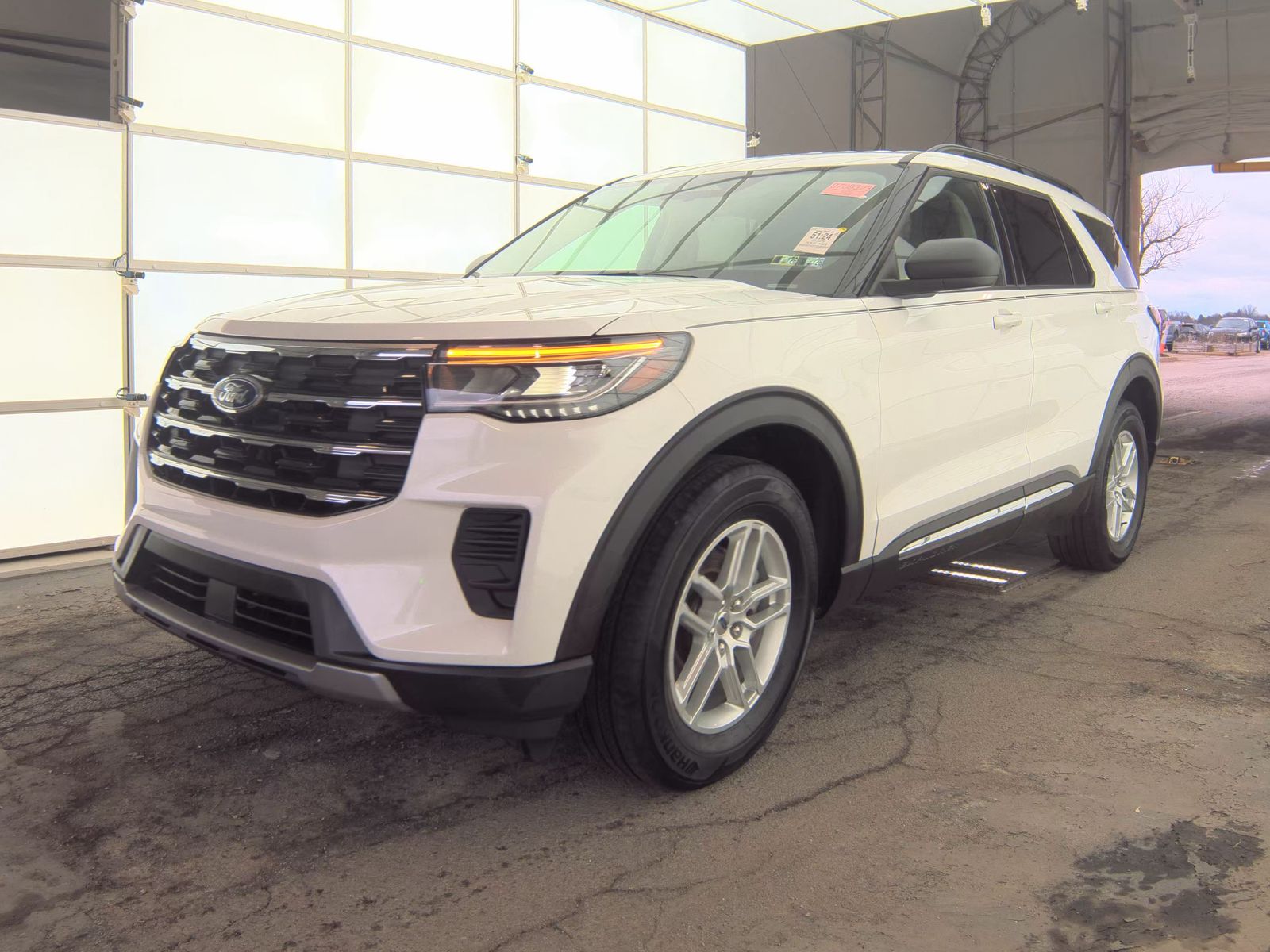 2025 Ford Explorer Active AWD