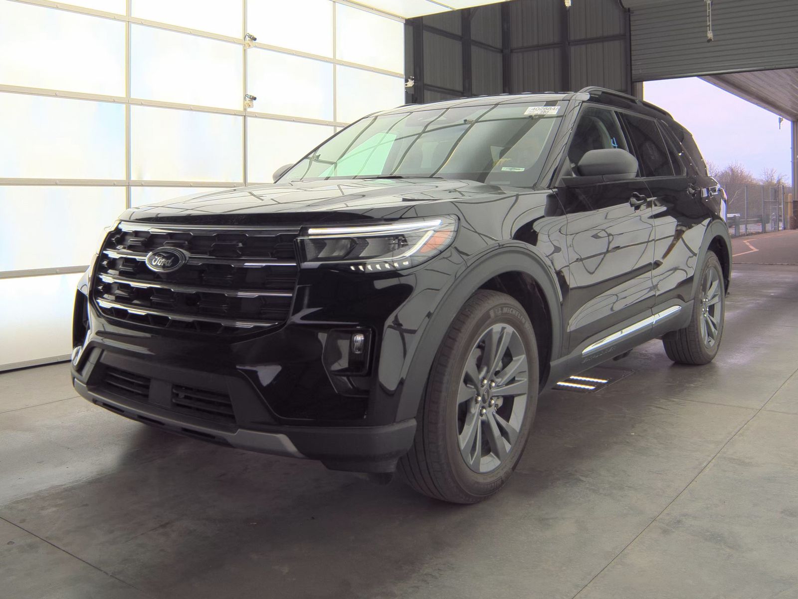 2025 Ford Explorer Active AWD