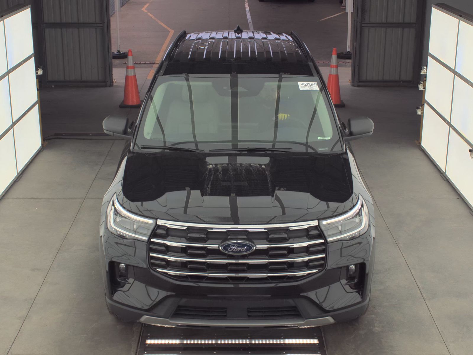 2025 Ford Explorer Active AWD