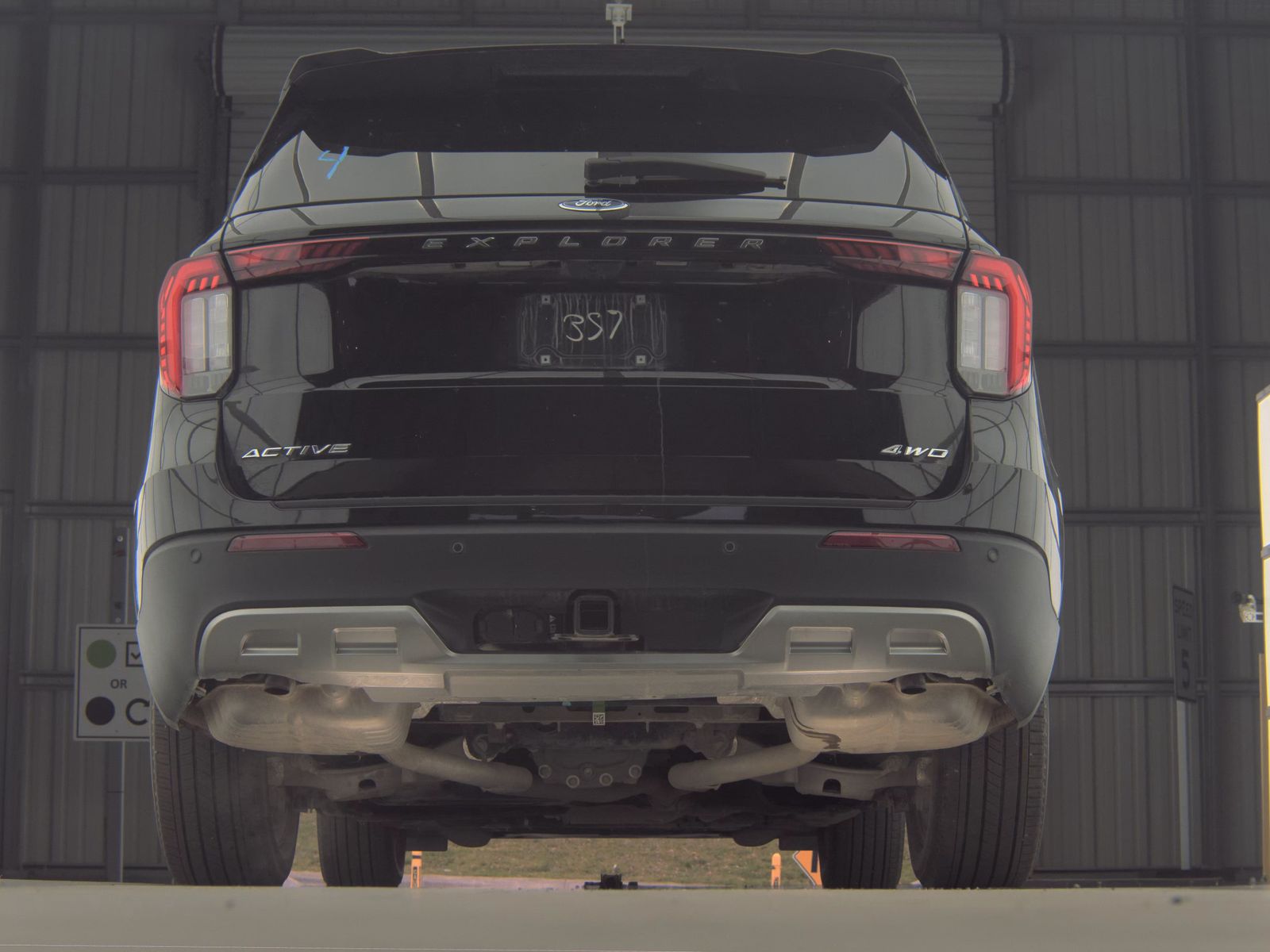 2025 Ford Explorer Active AWD