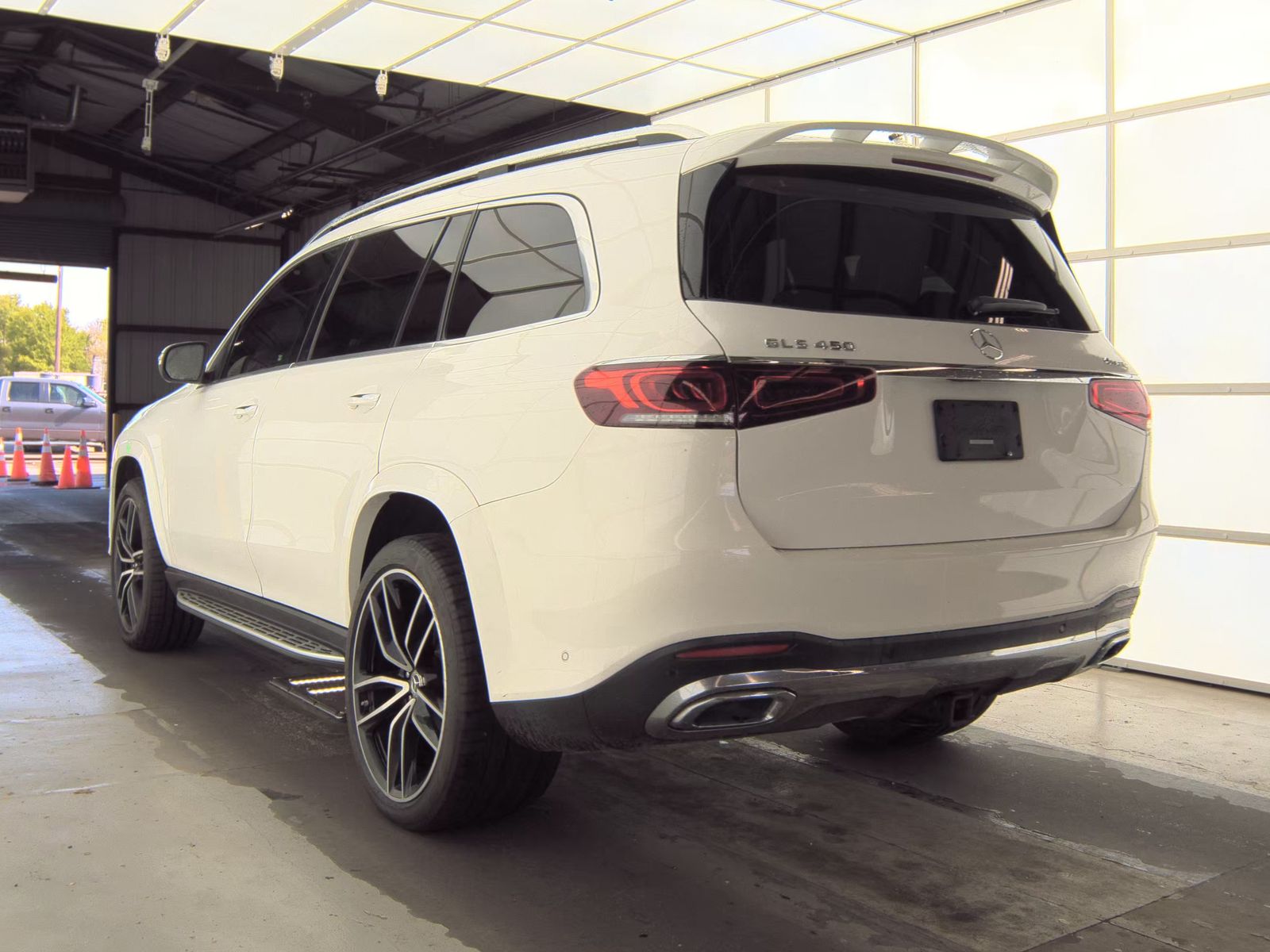 MERCEDES-BENZ GLS - 9