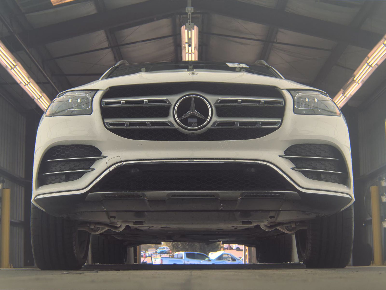 MERCEDES-BENZ GLS - 4