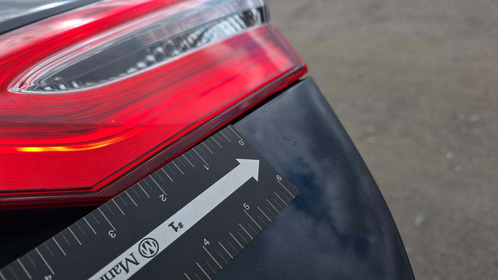 2019 Toyota Camry SE FWD